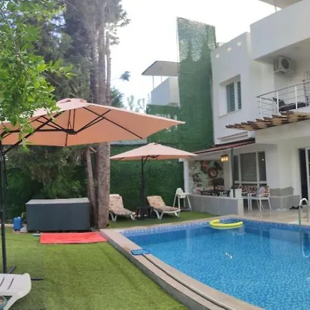Greenvilla3 Belek-15 Beds-7Rooms Full Triplex Villa In Belek With 10Meter Private Pool & Garden Wi-Fi- Full Kitchen & Bed Equipments-New Air Conditions Free Parking 3Shower & Wc Vilă