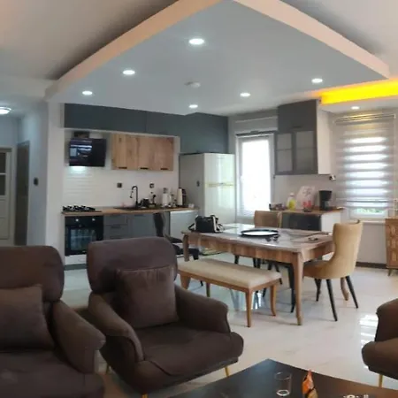 Greenvilla3 Belek-15 Beds-7Rooms Full Triplex Villa In Belek With 10Meter Private Pool & Garden Wi-Fi- Full Kitchen & Bed Equipments-New Air Conditions Free Parking 3Shower & Wc 别墅 贝莱克