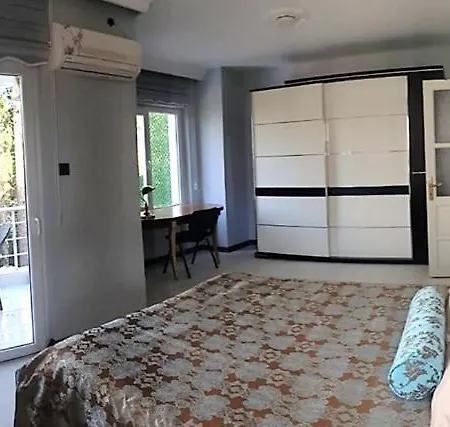 别墅 Greenvilla3 Belek-15 Beds-7Rooms Full Triplex Villa In Belek With 10Meter Private Pool & Garden Wi-Fi- Full Kitchen & Bed Equipments-New Air Conditions Free Parking 3Shower & Wc