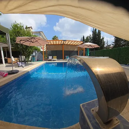 Greenvilla3 Belek-15 Beds-7rooms Full Triplex In With 10meter Private Pool & Garden Wi-fi- Full Kitchen & Bed Equipments-new Air Conditions Free Parking 3shower & Wc * Belek